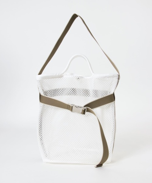URBAN RESEARCH（アーバンリサーチ）の「メッシュベルトトートバッグ（トートバッグ・レディース・ブラック/ホワイト・-）」の13枚目の写真