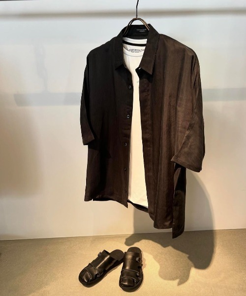 CUSTOM CULTURE（カスタムカルチャー）の「【Custom Culture】キュプラTWILL ドルマン ショートスリーブ シャツ（シャツ/ブラウス・メンズ・ライトベージュ/ブラウン系その他/ブラック/ホワイト系その他/サックスブルー・3/2）」の11枚目の写真
