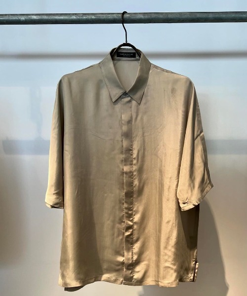 CUSTOM CULTURE（カスタムカルチャー）の「【Custom Culture】キュプラTWILL ドルマン ショートスリーブ シャツ（シャツ/ブラウス・メンズ・ライトベージュ/ブラウン系その他/ブラック/ホワイト系その他/サックスブルー・3/2）」の16枚目の写真