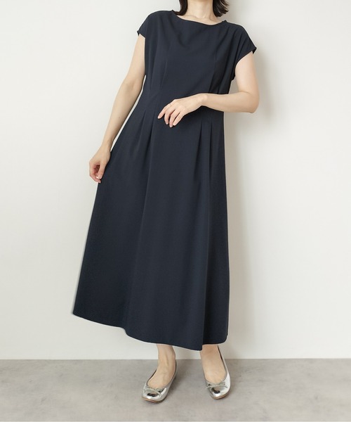 Virca(ヴィルカ)の「タックウエストワンピース(ワンピース・レディース・ブラック/イエロー/ネイビー・38)」の1枚目の写真