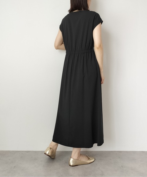 Virca(ヴィルカ)の「タックウエストワンピース(ワンピース・レディース・ブラック/イエロー/ネイビー・38)」の17枚目の写真