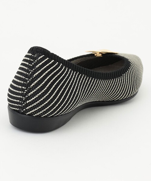 UNFILO(アンフィーロ)の「【洗える/撥水】メタルパーツ付 ポインテッド パンプス(パンプス・レディース・ブラウン系/ワイン系/ネイビー系/ブラック系1・4/4h/5/5h/6/6h/7)」の12枚目の写真