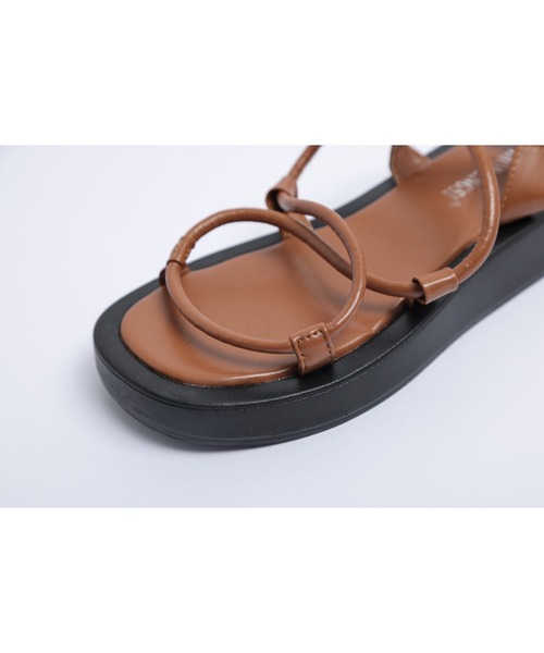 La-gemme（ラジェム）の「クロスストラップサンダル（サンダル・レディース・ホワイト/ブラック/ブラウン/オリーブ・36/37/40/38/39/35）」の14枚目の写真