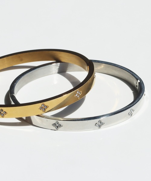 セール】金属アレルギー対応 クローバー ジルコニア デザインボタン式