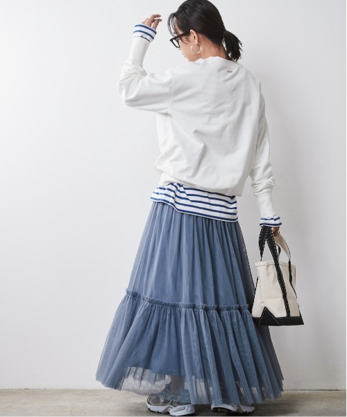 CHIC STYLE(シックスタイル)の「フロッキープリントスウェット <大きいサイズ有>シックスタイル(スウェット・レディース・ネイビー系/オフホワイト/チャコール・L/M/5L/4L/3L/LL)」の6枚目の写真