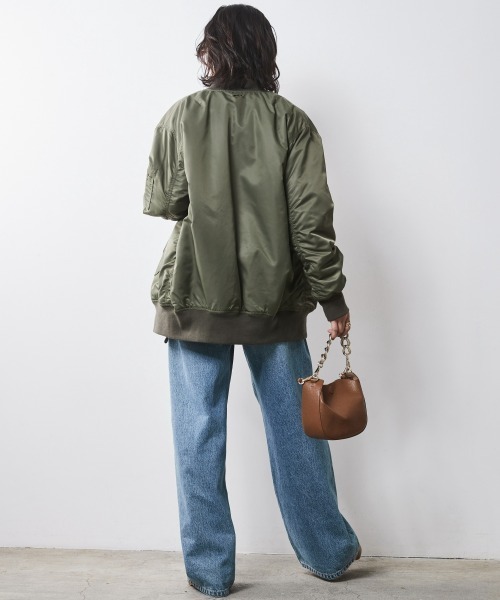 CHIC STYLE(シックスタイル)の「フロッキープリントスウェット <大きいサイズ有>シックスタイル(スウェット・レディース・ネイビー系/オフホワイト/チャコール・L/M/5L/4L/3L/LL)」の14枚目の写真