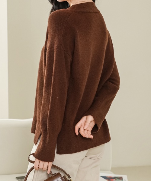 Lace Ladies(レースレディース)の「ソリッドカラー Vネック 長袖 ニット プルオーバー(ニット/セーター・レディース・ベージュ/ネイビー/ブラウン/グレー/アイボリー/ブラック・FREE)」の14枚目の写真