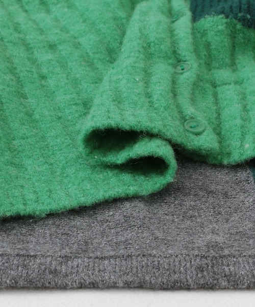 KBF(ケイビーエフ)の「パッチワークニットカーディガン(ニット/セーター・レディース・グレー系その他/グリーン系その他/レッド系その他・ONE)」の10枚目の写真