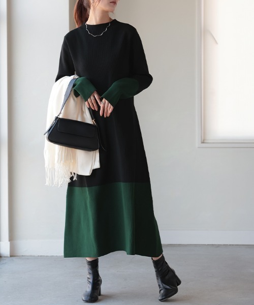 HUG.U（ハグユー）の「Aラインニットワンピース（ワンピース・レディース・グリーン/ベージュ/ブラック/アイボリー/グレー/ブルー/ブラウン系その他/グレー系その他/ブルー系その他/グリーン系その他/ブラック系その他・ミモレ丈/マキシ丈）」の4枚目の写真