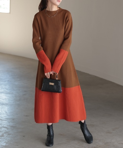 HUG.U（ハグユー）の「Aラインニットワンピース（ワンピース・レディース・グリーン/ベージュ/ブラック/アイボリー/グレー/ブルー/ブラウン系その他/グレー系その他/ブルー系その他/グリーン系その他/ブラック系その他・ミモレ丈/マキシ丈）」の7枚目の写真