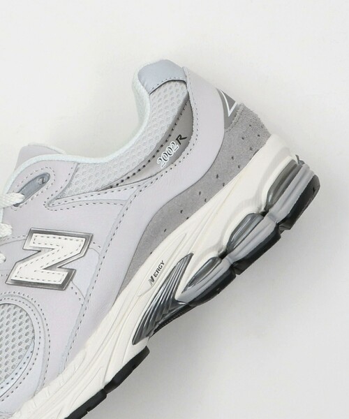 NEW BALANCE（ニューバランス）の「＜New Balance＞M2002R/スニーカー（スニーカー・レディース・ライトグレー/ホワイト・23cm/24cm/24.5cm/25cm/23.5cm/22.5cm）」の20枚目の写真