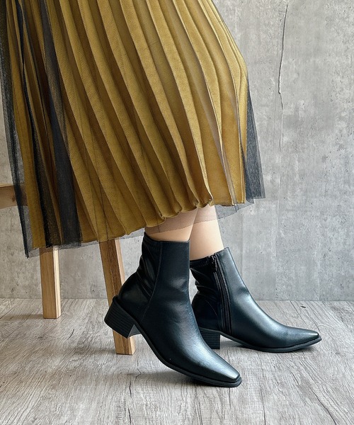 Noubel Voug Relax（ヌーベルヴォーグリラックス）の「サイドファスナー スクエアトゥ エレガントショートブーツ（ブーツ・レディース・ブラック・M/S/LL/L）」の9枚目の写真