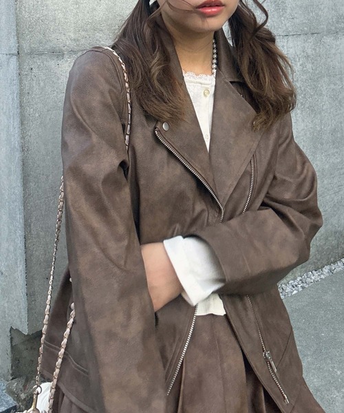 AS KNOW AS plus（アズノゥアズプラス）の「◇レギュラー フェイクレザーライダース　セットアップ可能（ライダースジャケット・レディース・ブラック/グレイッシュベージュ/アイボリー/ブラウン系・FREE）」の21枚目の写真