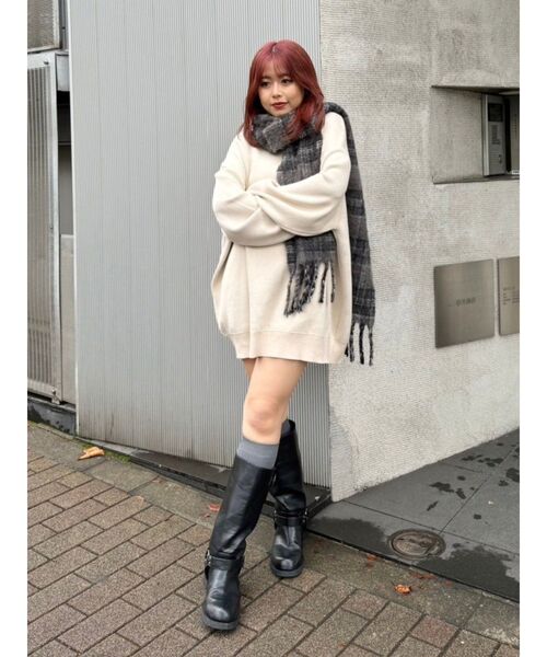 EVRIS(エヴリス)の「バックロゴオーバーサイズニットトップス(ニット/セーター・レディース・ピンク/イエロー/アイボリー/ブラック・FREE)」の11枚目の写真