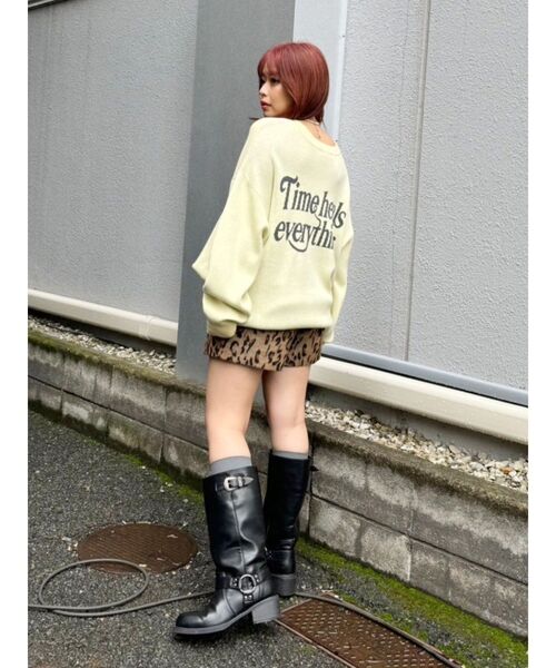 EVRIS(エヴリス)の「バックロゴオーバーサイズニットトップス(ニット/セーター・レディース・ピンク/イエロー/アイボリー/ブラック・FREE)」の14枚目の写真
