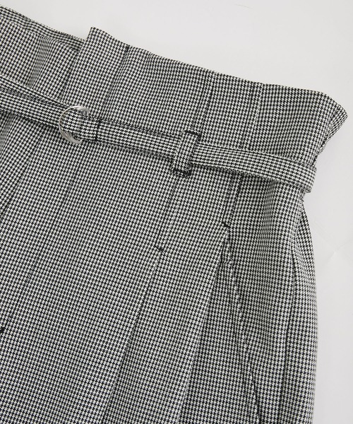 VIS（ビス）の「【美warm】ストレッチベルト付きハイウエストテーパードパンツ【アンチピリング/防シワ/洗える】（その他パンツ・レディース・ベージュ系その他/ブラウン系その他/チャコールグレー/ブラック系その他・SS/S/M/L）」の12枚目の写真