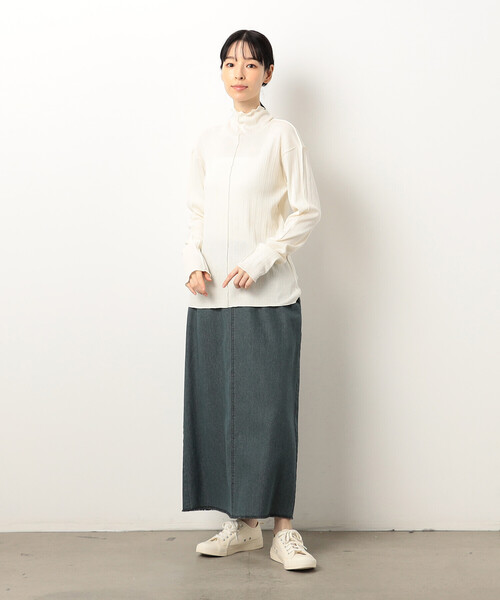 ONIGIRI（オニギリ）の「コットン ランダムリブ　ハイネックＴシャツ（長袖）（Tシャツ/カットソー・レディース・チャコール/イエロー/アイボリー/グリーン・FREE）」の5枚目の写真