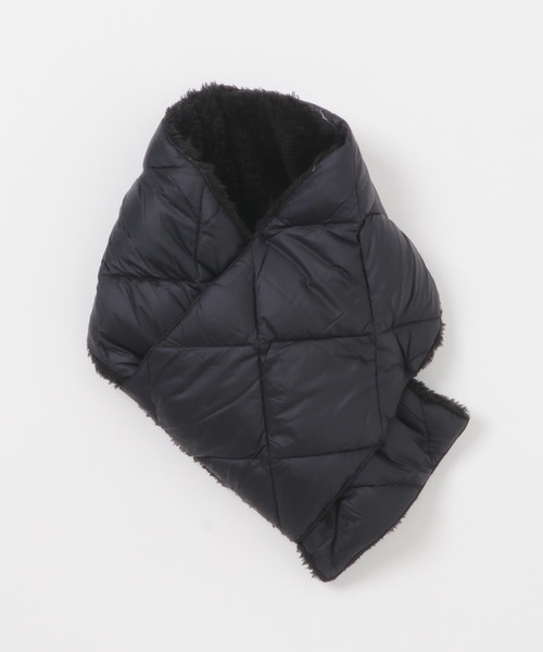 ITEMS URBANRESEARCH(アイテムズ アーバンリサーチ)の「TAION REVERSIBLE DOWN SCARF(マフラー・レディース・ブラック系その他/グレー系その他/ブラウン系その他・-)」の2枚目の写真