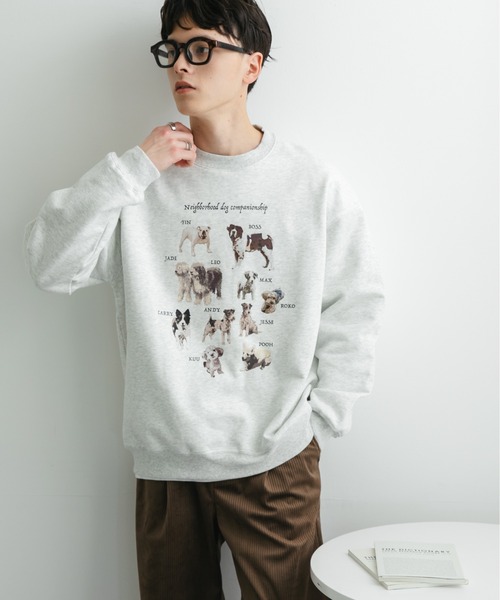 SENSE OF PLACE by URBAN RESEARCH（センスオブプレイスバイアーバンリサーチ）の「Dog Graphic Crew-neck Sweat（スウェット・メンズ・ライトグレー/ネイビー/レッド・MEDIUM/LARGE）」の2枚目の写真