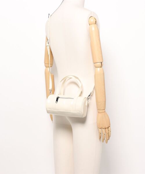 FOREVER 21（フォーエバー トゥエンティーワン）の「2WAYバレルバッグ（ショルダーバッグ・レディース・ホワイト系その他2・FREE）」の15枚目の写真