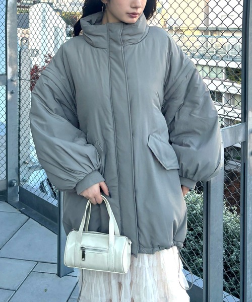 FOREVER 21（フォーエバー トゥエンティーワン）の「2WAYバレルバッグ（ショルダーバッグ・レディース・ホワイト系その他2・FREE）」の7枚目の写真