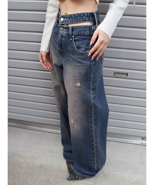 EVRIS（エヴリス）の「サイドオープンウエストデニムパンツ（デニムパンツ・レディース・ライトブルー/インディゴブルー・MEDIUM/SMALL）」の16枚目の写真