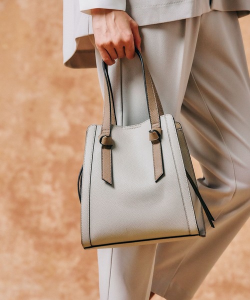 GLOBAL WORK（グローバルワーク）の「スペ軽変形3WAYBAG/234491（ショルダーバッグ・レディース・ベージュ系その他3/ホワイト系/ホワイト系1/シルバー/ホワイト系7/ブラック/アイボリー/ベージュ系その他/ベージュ・ONE SIZE）」の10枚目の写真