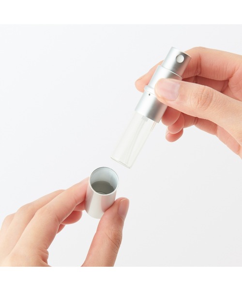 無印良品（ムジルシリョウヒン）の「アルミアトマイザー　５．７ｍＬ（香水・レディース・シルバー・FREE）」の6枚目の写真