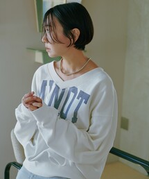 ヴィンテージライク Vネックロゴスウェット