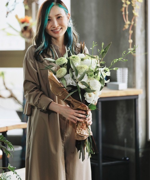 Bou Jeloud（ブージュルード）の「【はあちゅう×BouJeloud】２wayバックフレアシャツワンピース（シャツワンピース・レディース・ネイビー/ベージュ・FREE）」の4枚目の写真