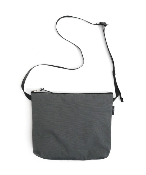 STANDARD SUPPLY(スタンダードサプライ)の「スタンダードサプライ / SIMPLICITY シンプリシティ / ZIP SHOULDER ジップショルダー(ショルダーバッグ・レディース・ブラック/レッド/グレー/チャコールグレー/ダークネイビー/モカ/マスタード/ダークパープル/サンドベージュ/グリーン/ブルー・FREE)」の3枚目の写真