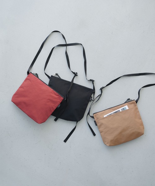 STANDARD SUPPLY(スタンダードサプライ)の「スタンダードサプライ / SIMPLICITY シンプリシティ / ZIP SHOULDER ジップショルダー(ショルダーバッグ・レディース・ブラック/レッド/グレー/チャコールグレー/ダークネイビー/モカ/マスタード/ダークパープル/サンドベージュ/グリーン/ブルー・FREE)」の22枚目の写真