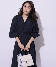 Apuweiser-riche（アプワイザーリッシェ）の「シアーシャツ