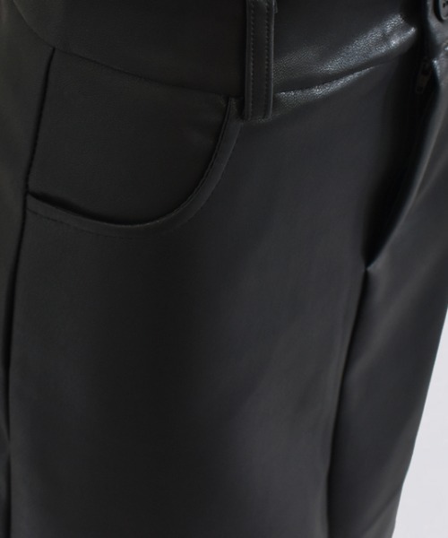 kiehtova（キエトヴァ）の「廃盤【kiehtova】LEATHER CUT TIGHT SKIRT/レザーカットタイトスカート（スカート・レディース・ブラック・M/L）」の3枚目の写真