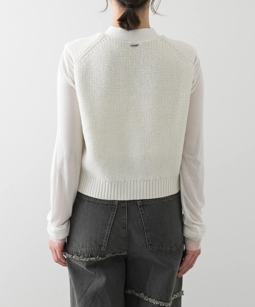 SENSE OF PLACE by URBAN RESEARCH（センスオブプレイスバイアーバンリサーチ）の「クロップドニットベスト（ベスト・レディース・チャコールグレー/アイボリー/ネイビー・ONE）」の17枚目の写真