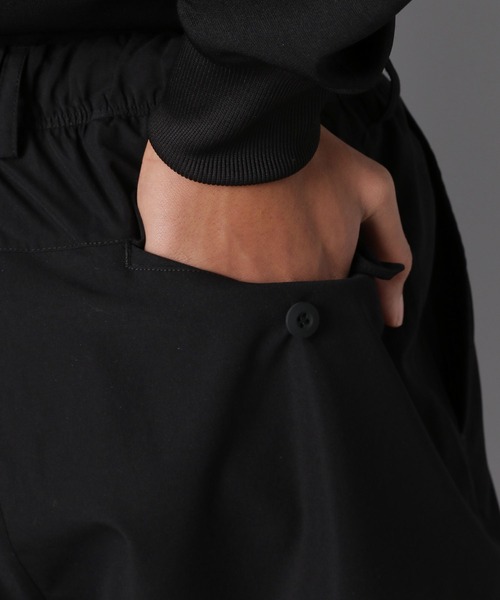 NUMERALS（ヌメラルズ）の「【NUMERALS】ワイドショーツ（その他パンツ・メンズ・ブラック/カーキ・LARGE/MEDIUM/SMALL）」の14枚目の写真