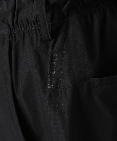 NUMERALS（ヌメラルズ）の「【NUMERALS】ワイドショーツ（その他パンツ・メンズ・ブラック/カーキ・LARGE/MEDIUM/SMALL）」の16枚目の写真
