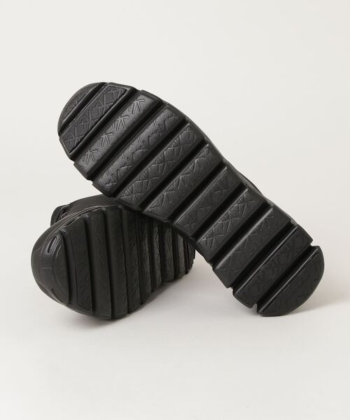 SKECHERS(スケッチャーズ)の「スケッチャーズ GLIDE-STEP - ZEFYR(スニーカー・メンズ・ブラック・25.0cm/25.5cm/26.0cm/26.5cm/27.0cm/27.5cm/28.0cm)」の2枚目の写真