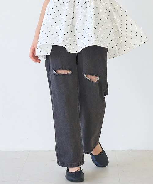 coca(coca)(コカ)の「【WEB限定セール】キッズ ダメージ加工デニムロングパンツ(デニムパンツ・キッズ・ブラック/ライトブルー・120/130/140/150)」の2枚目の写真