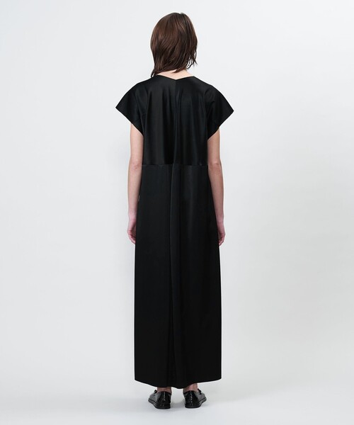 ASTRAET（アストラット）の「＜ASTRAET＞フロントタック Vネックワンピース（ワンピース・レディース・ブラック・FREE）」の6枚目の写真