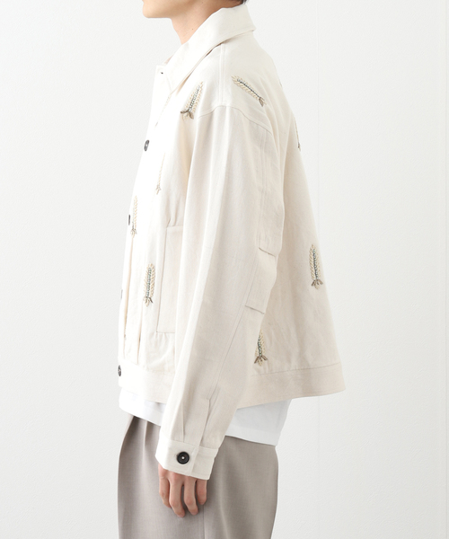 EDIFICE（エディフィス）の「KARTIK RESEARCH (カルティック リサーチ) HAND EMBROIDERED PLEATED JKT（その他アウター・メンズ・アイボリー・X-LARGE/LARGE）」の6枚目の写真