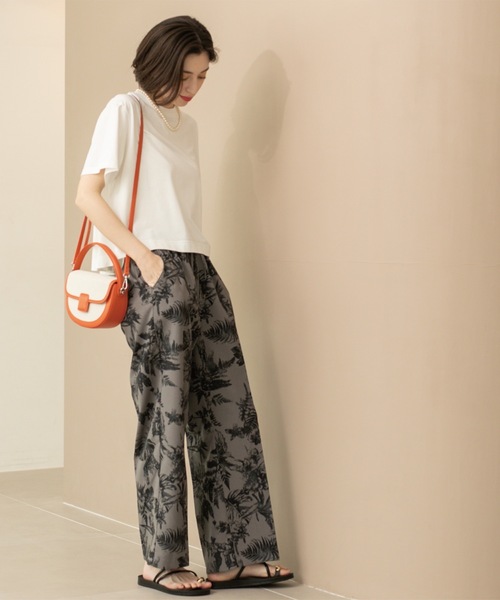 OPAQUE.CLIP（オペークドットクリップ）の「バックフレアショートTシャツ【洗濯機洗い可】（Tシャツ/カットソー・レディース・ホワイト/グリーン/ブラック/ブラウン系その他・38/40/42/36）」の11枚目の写真