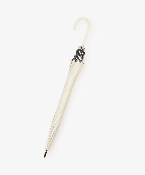 Afternoon Tea（アフタヌーンティー）の「【UVカット率・遮光率100%生地使用】スカラップリボン刺繍晴雨兼用長傘 日傘（長傘・レディース・ネイビー/ブルー/オフホワイト・ONE SIZE）」の5枚目の写真