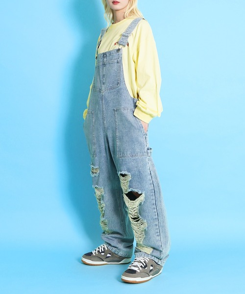 PUNYUS（プニュズ）の「ダメージデニムオーバーオール（サロペット/オーバーオール・レディース・ライトブルー・2/3/4/1）」の6枚目の写真