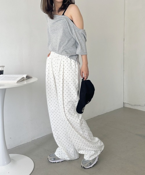 CLEA(クレア)の「ドット柄ワイドパンツ(その他パンツ・レディース・ブルー/アイボリー/ブラック・FREE)」の10枚目の写真