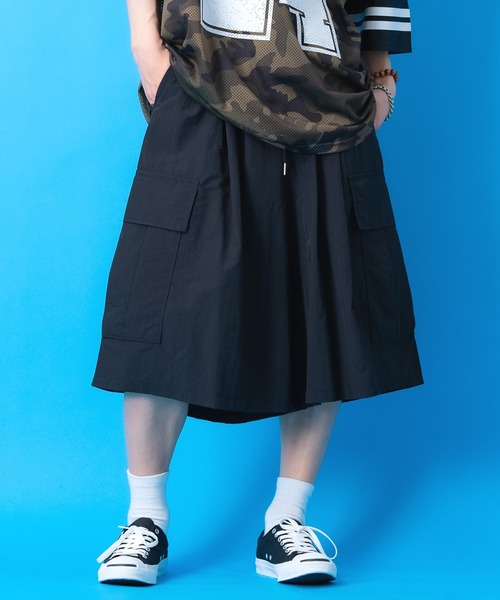 a.p.o.v.(エーピーオービー)の「a.p.o.v. スーパービッグナイロンカーゴハーフパンツ(カーゴパンツ・メンズ・モカ/ブラック/カーキ/ブラウン・ONESIZE)」の2枚目の写真