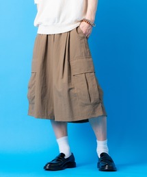 a.p.o.v. スーパービッグナイロンカーゴハーフパンツ