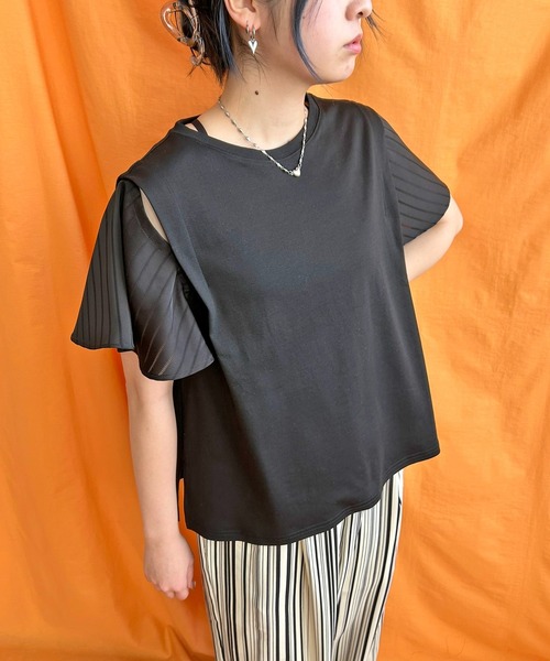 LHELBIE(レルビエ)の「フレア袖ドッキングトップス(Tシャツ/カットソー・レディース・ネイビー/ブラック/オフホワイト・M)」の3枚目の写真