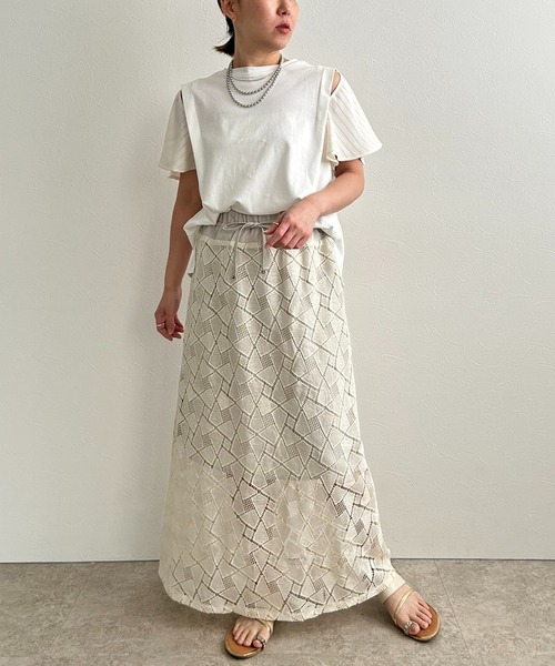LHELBIE(レルビエ)の「フレア袖ドッキングトップス(Tシャツ/カットソー・レディース・ネイビー/ブラック/オフホワイト・M)」の9枚目の写真