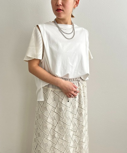 LHELBIE(レルビエ)の「フレア袖ドッキングトップス(Tシャツ/カットソー・レディース・ネイビー/ブラック/オフホワイト・M)」の11枚目の写真